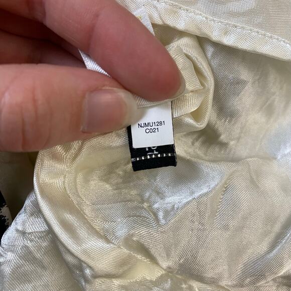 Kate Spade 100% Silk Cheetah Print Pleated Skirt Womens Size 8 Black White - Picture 10 of 10